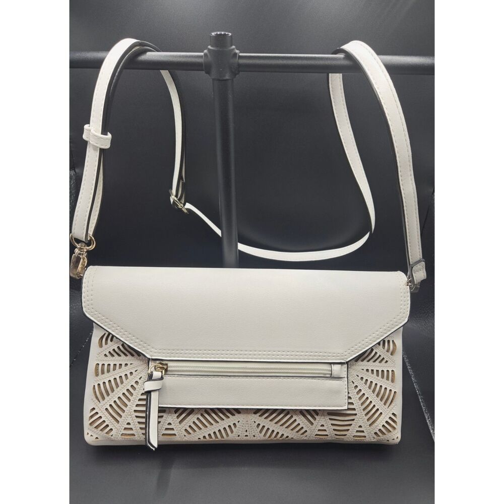 Kelly & Katie White Laser Cut Envelope Crossbody Clutch Bag EUC